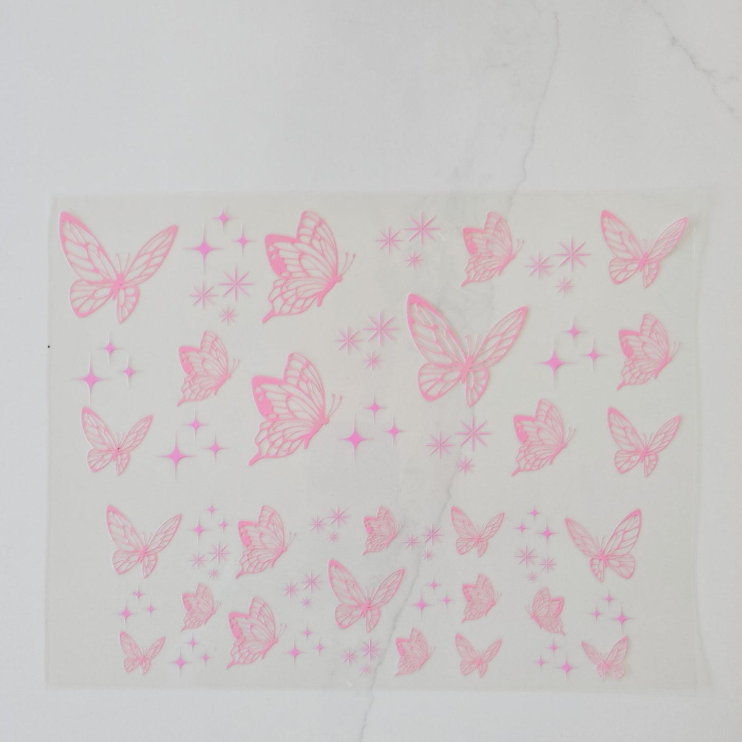 40oz Light Pink Butterflies