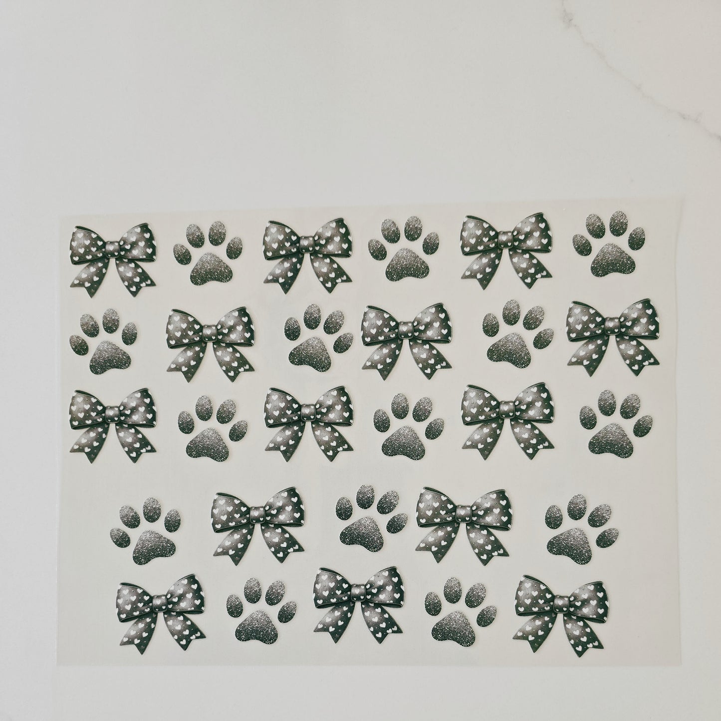 40oz Paw Prints with Bows