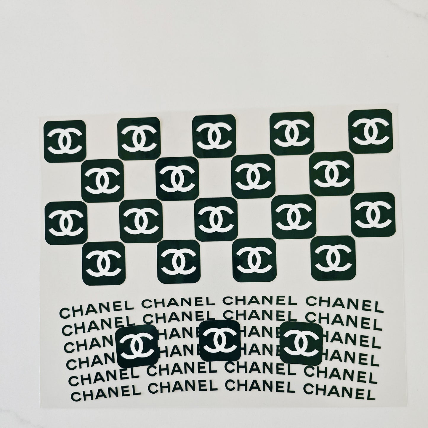 40oz Chanel