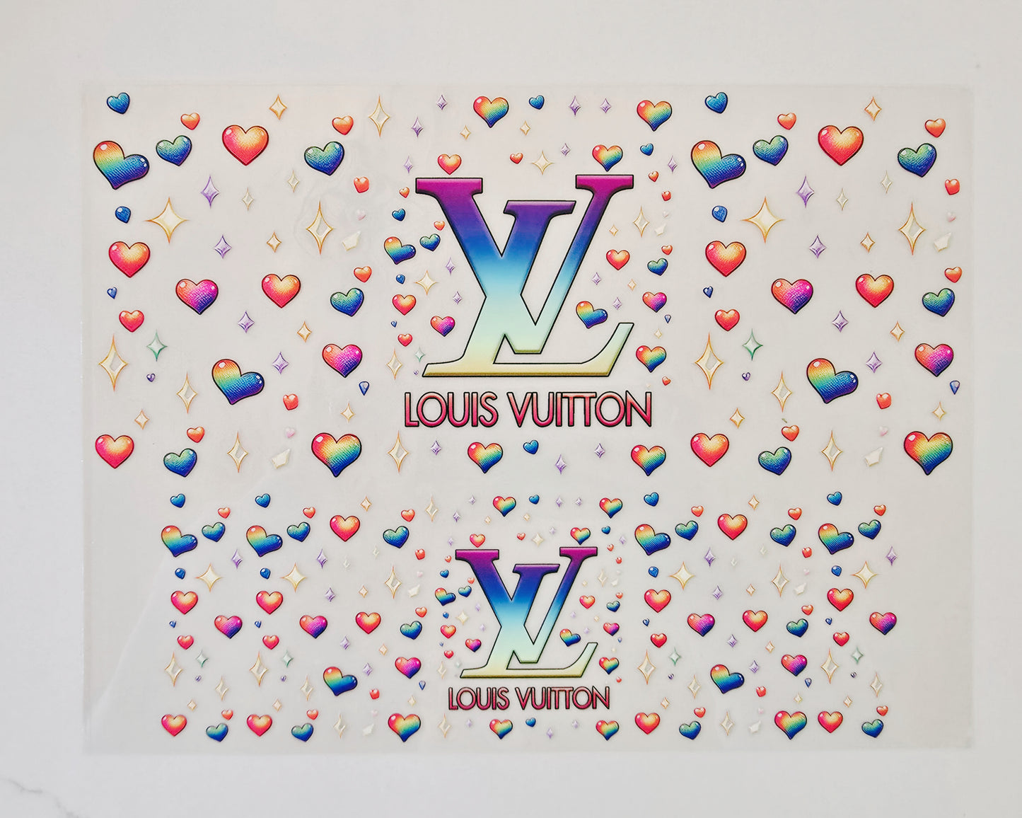 40oz Rainbow Heart LV