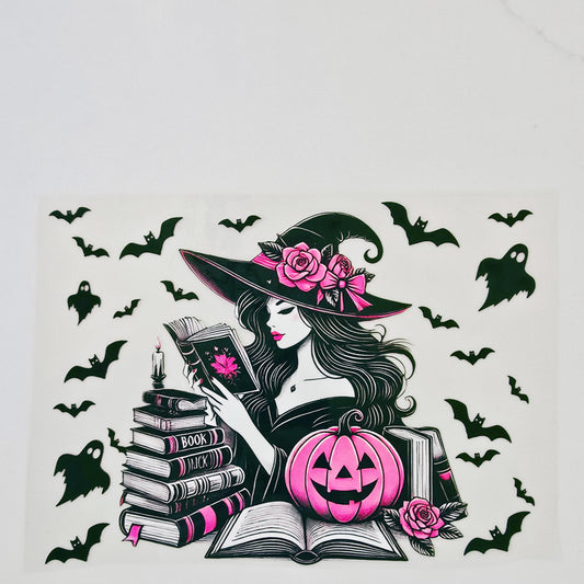 20oz Spooky Girls Like to Read