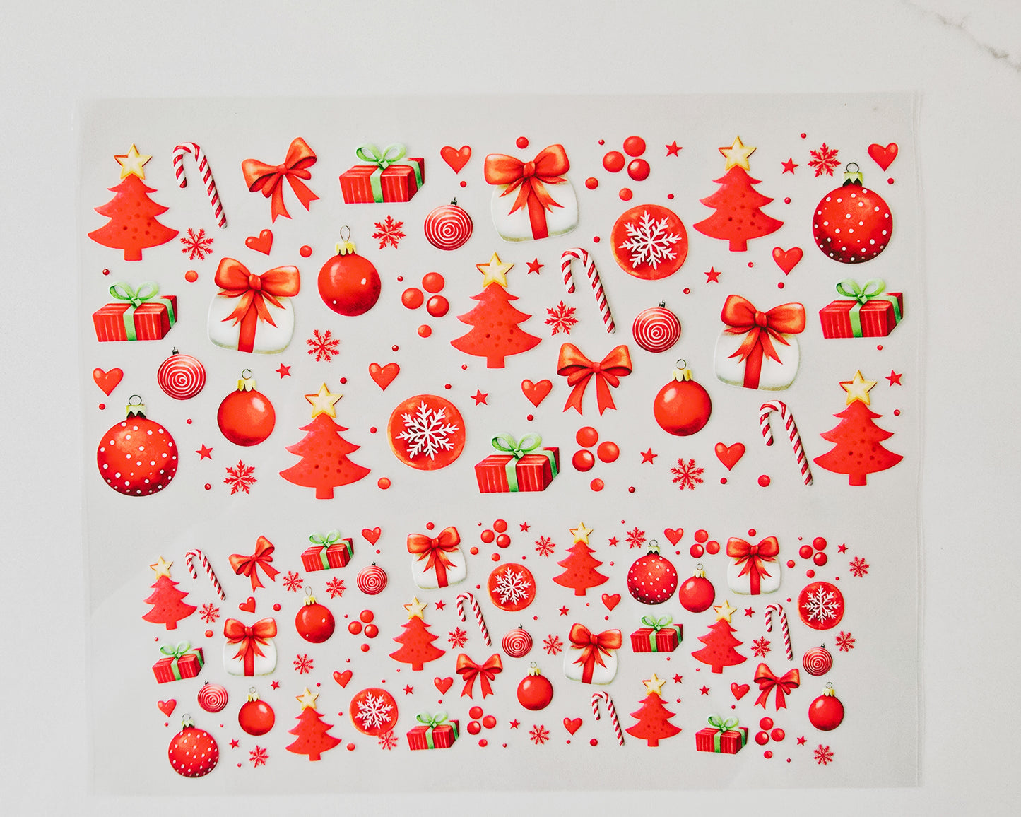40oz Red Christmas Items